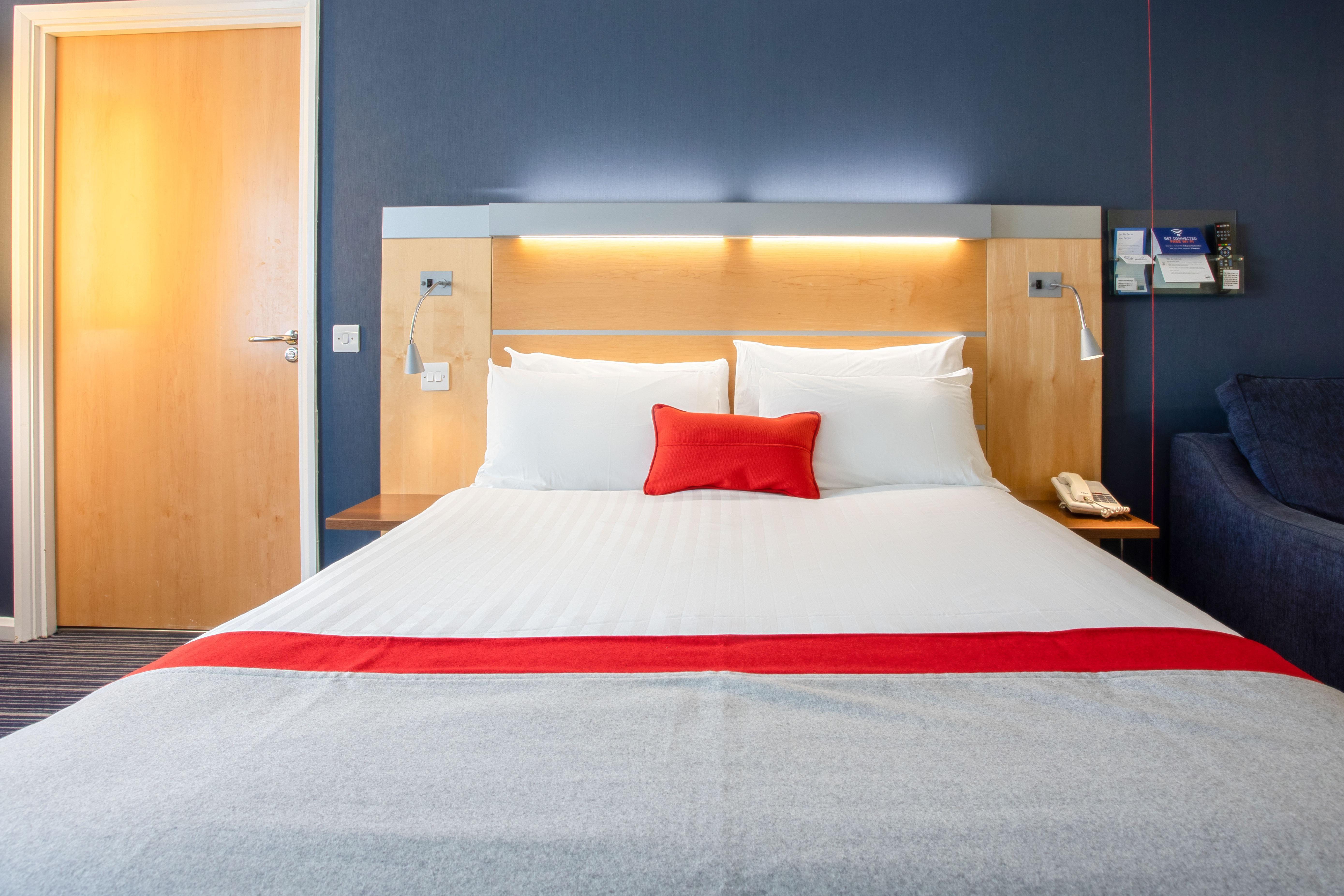 Holiday Inn Express Dunfermline By Ihg Zewnętrze zdjęcie