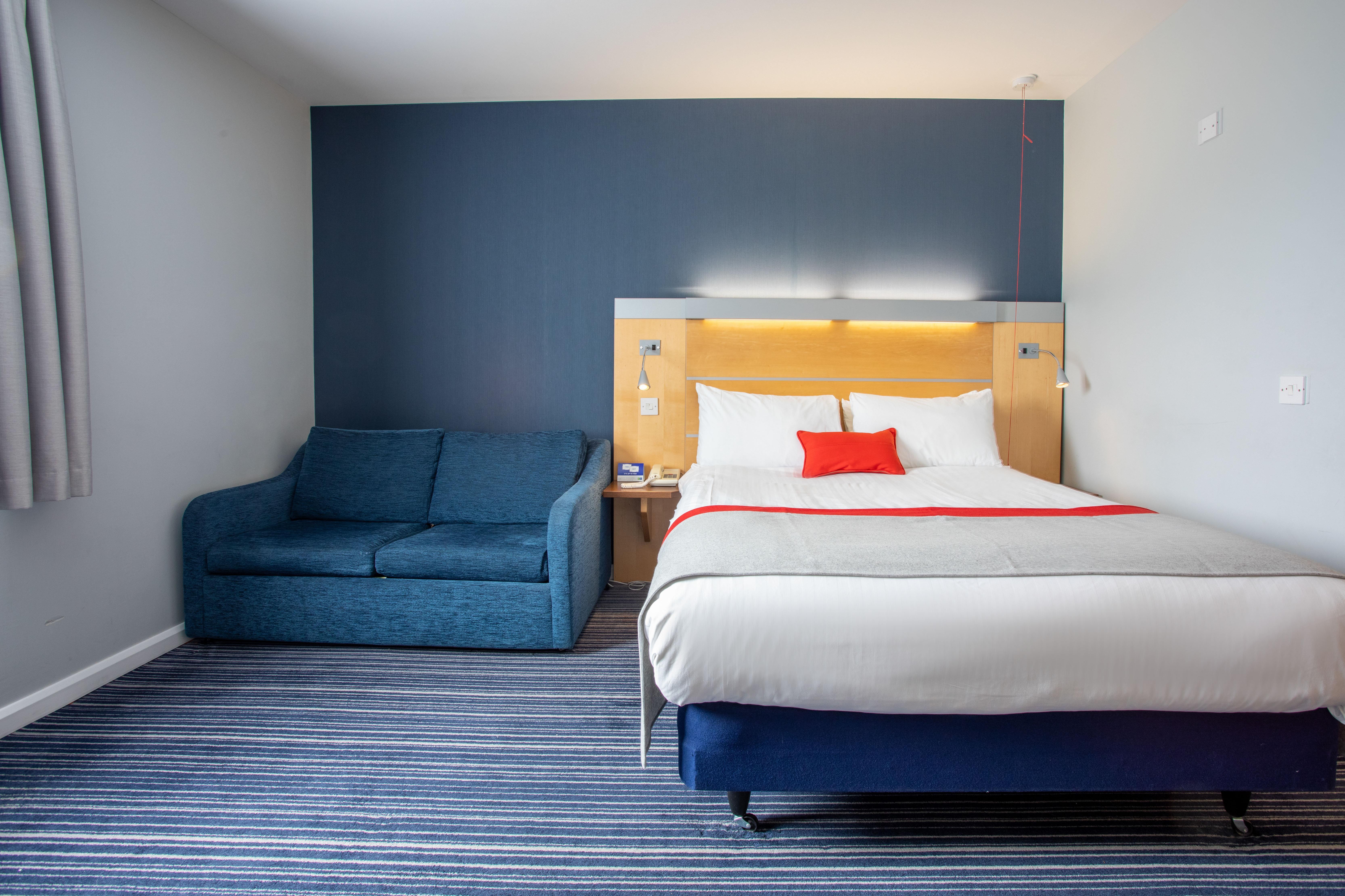 Holiday Inn Express Dunfermline By Ihg Zewnętrze zdjęcie