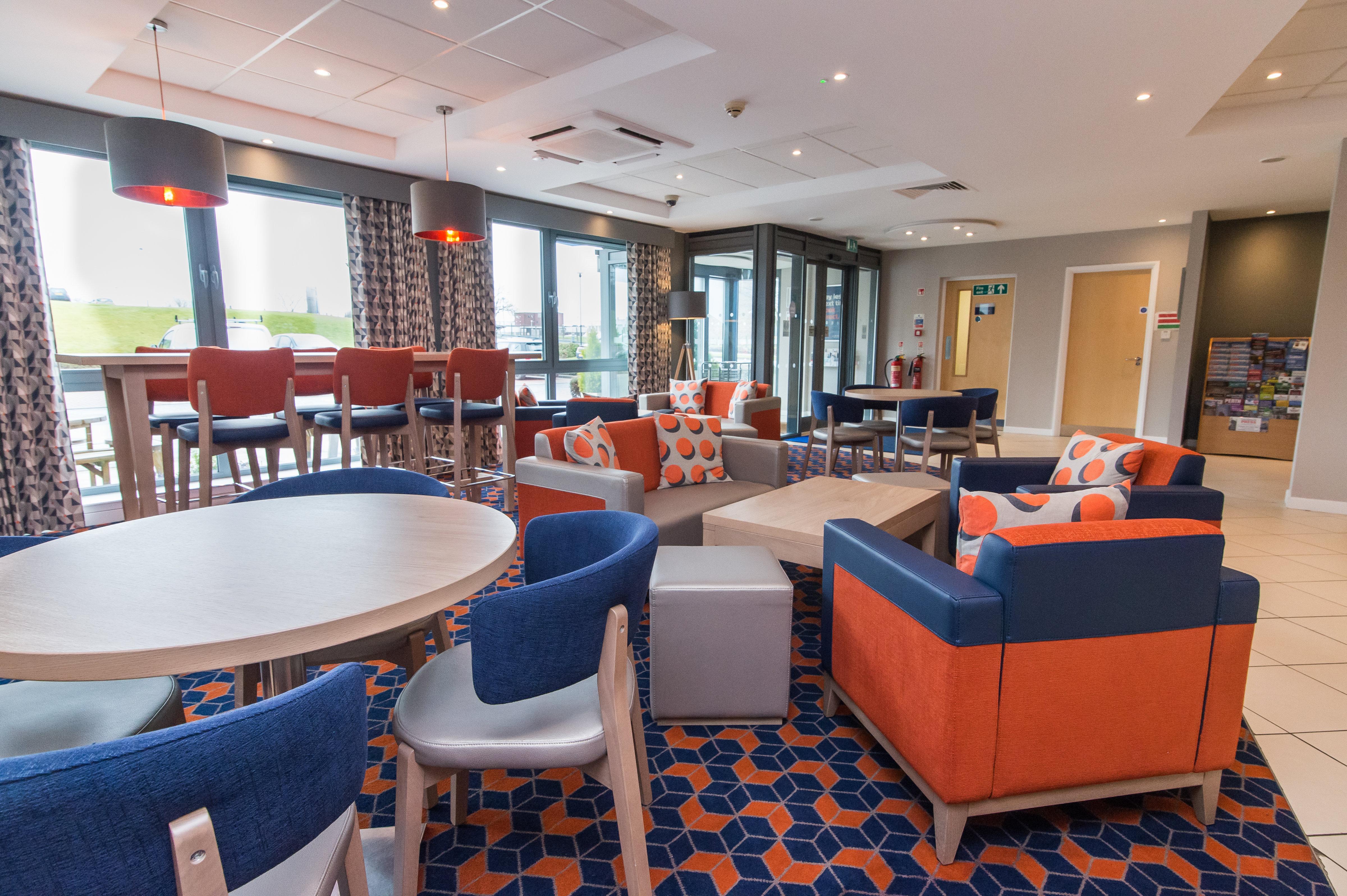 Holiday Inn Express Dunfermline By Ihg Zewnętrze zdjęcie