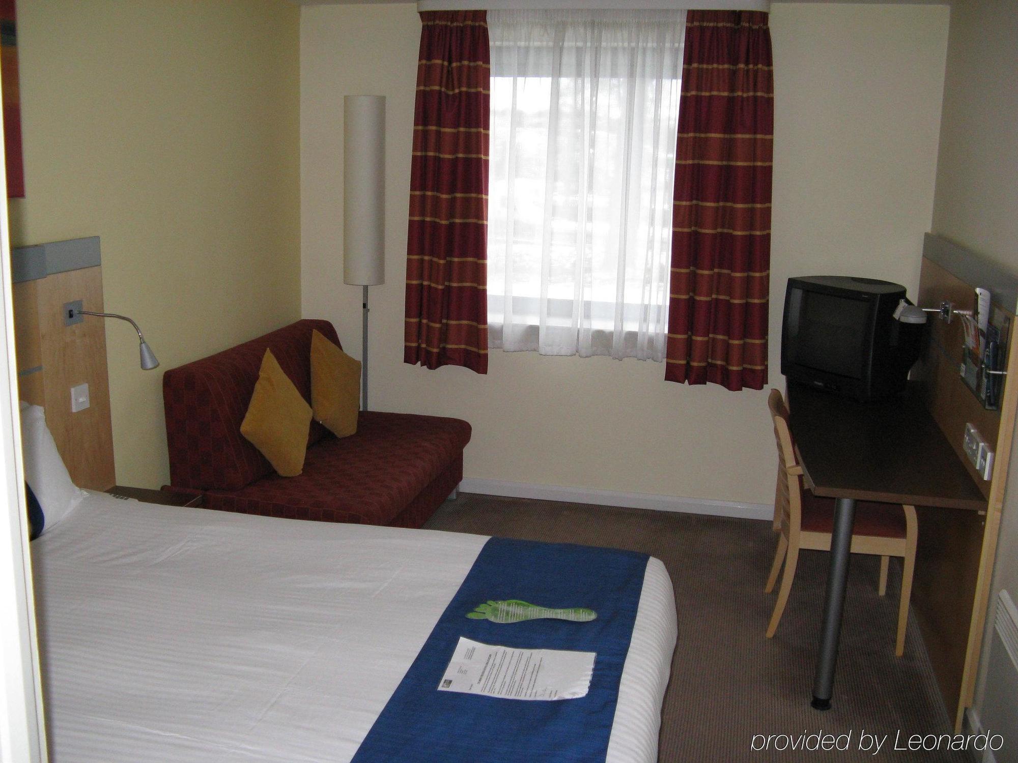 Holiday Inn Express Dunfermline By Ihg Zewnętrze zdjęcie