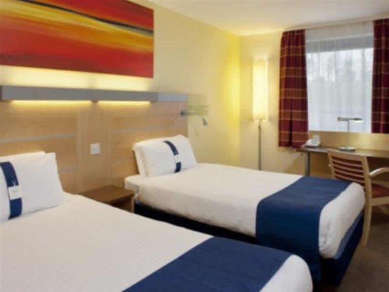Holiday Inn Express Dunfermline By Ihg Zewnętrze zdjęcie
