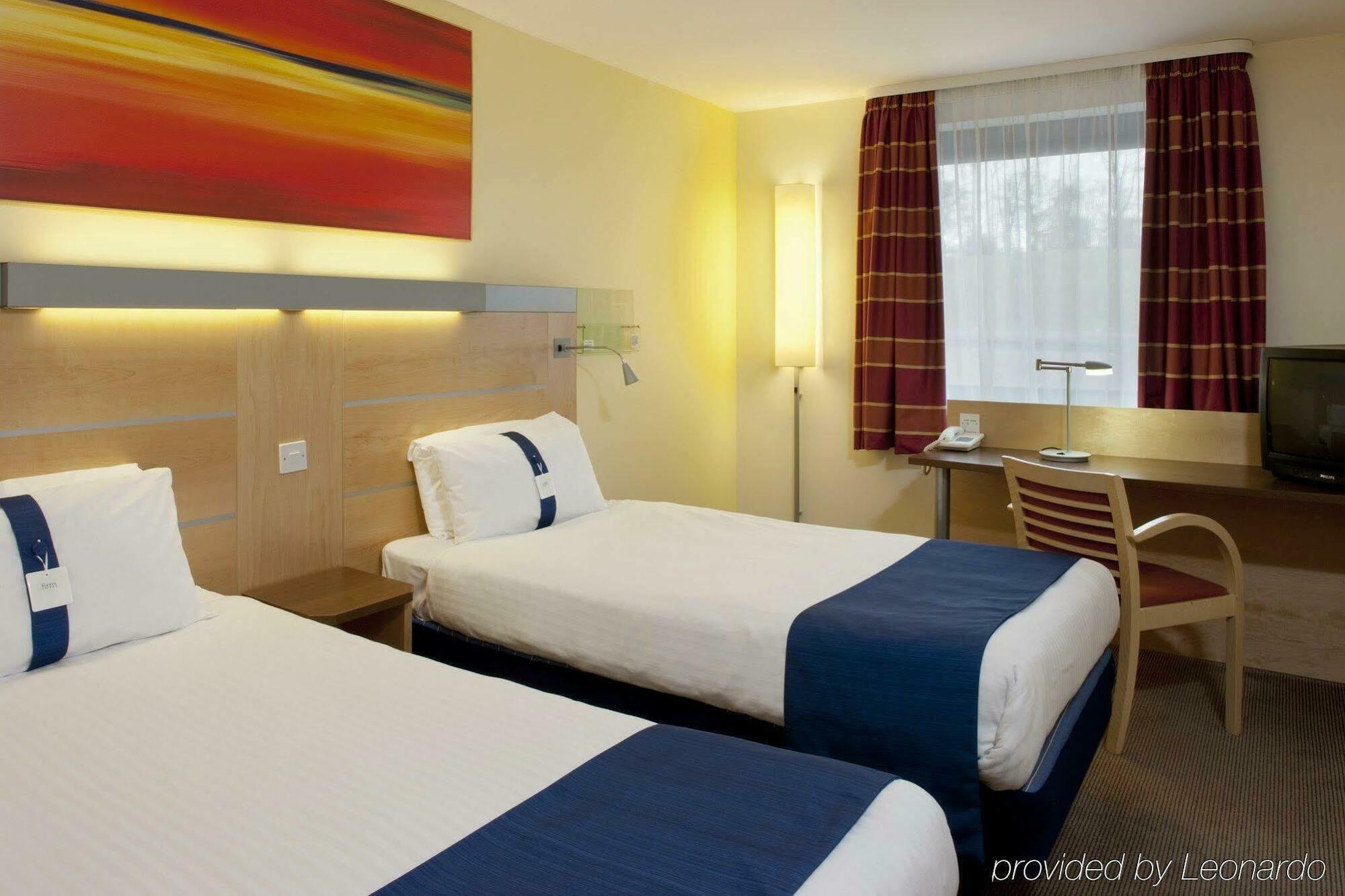 Holiday Inn Express Dunfermline By Ihg Zewnętrze zdjęcie