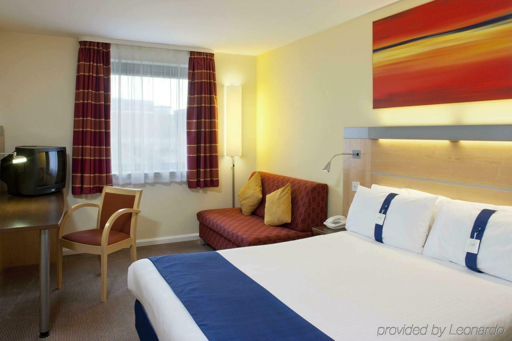 Holiday Inn Express Dunfermline By Ihg Zewnętrze zdjęcie